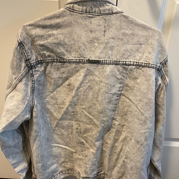 Brand new Jean Jacket - Picture 3 of 4